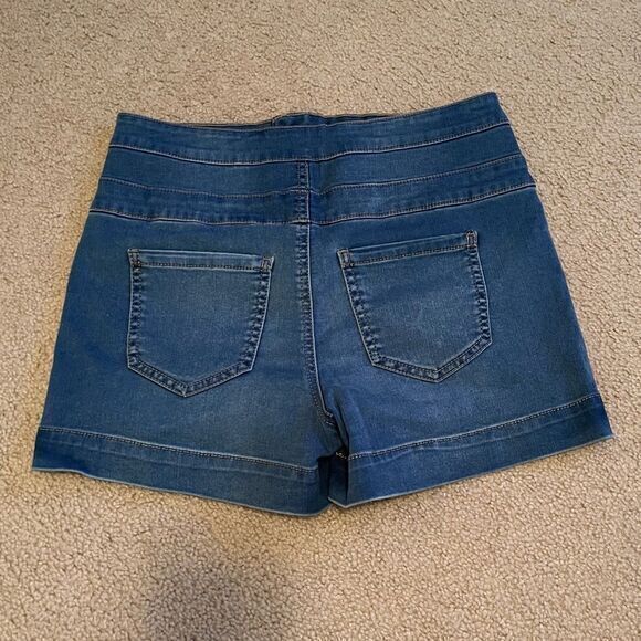 4/$25 3 Button‎ High Waisted Jean Shorts - Picture 2 of 2